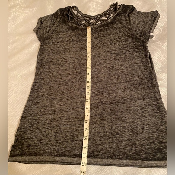 Almost Famous Black Women's Top. Size Medium - Picture 5 of 5